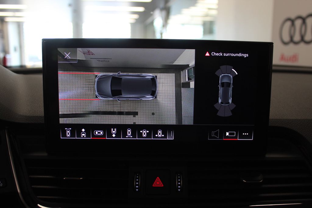 Thumbnail: 2023 Audi Q5 - 20