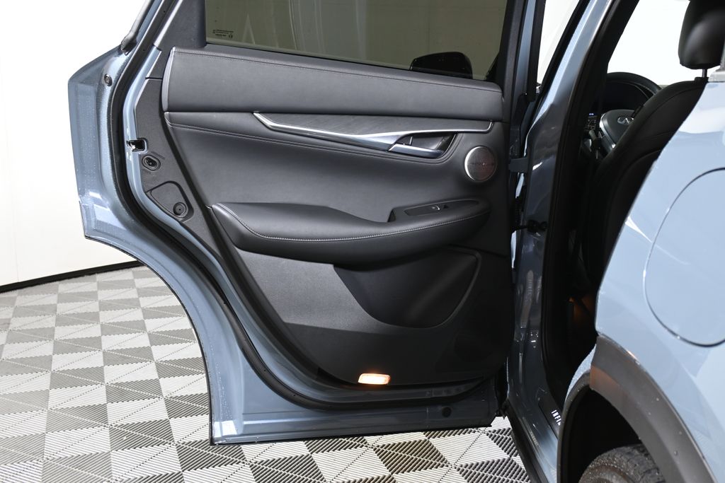 Thumbnail: 2025 INFINITI QX55 - 31