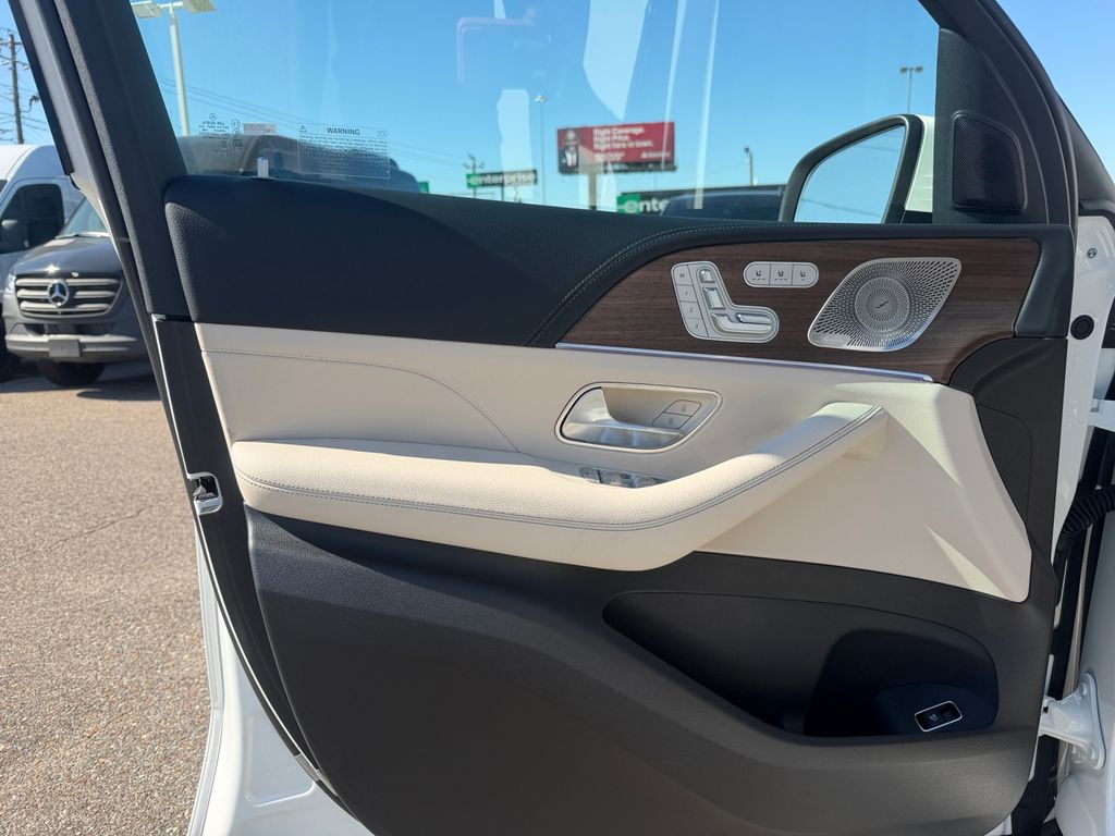 new 2026 Mercedes-Benz GLE car