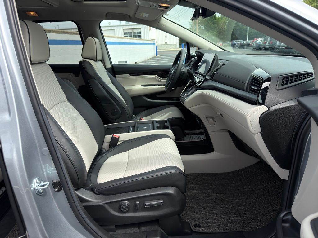 Thumbnail: 2026 Honda Odyssey - 24
