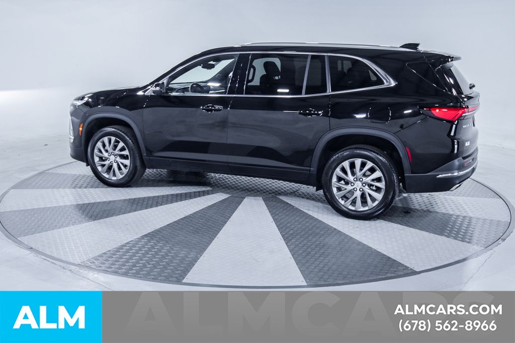 Used 2025 Black Buick Preferred image 5