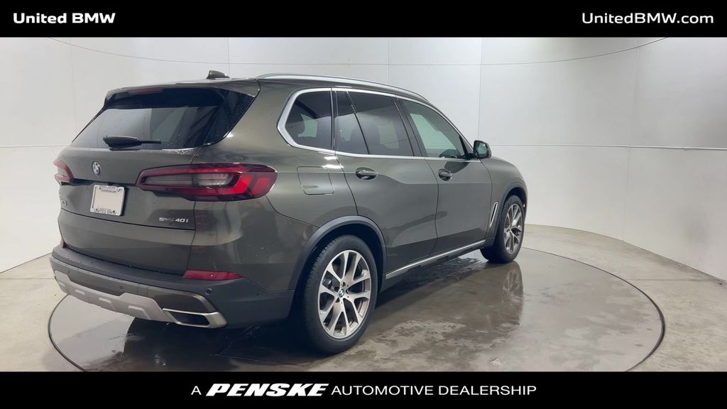 2021 BMW X5 sDrive40i 8