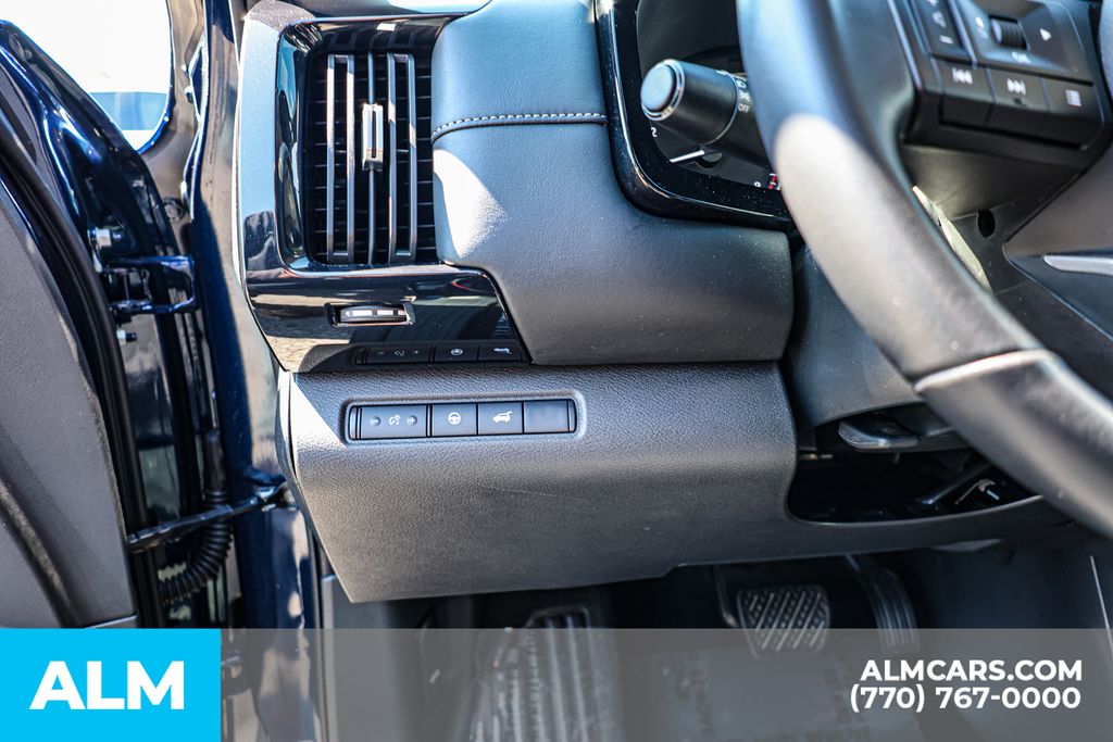 Used 2025 Blue Nissan SV image 28