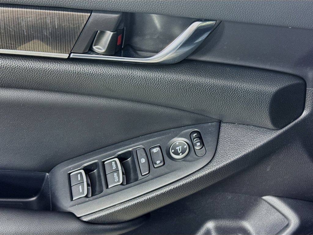 Used Car 2022 Honda Accord Hybrid  Sport For Sale Under $30,000 In Austin, Texas