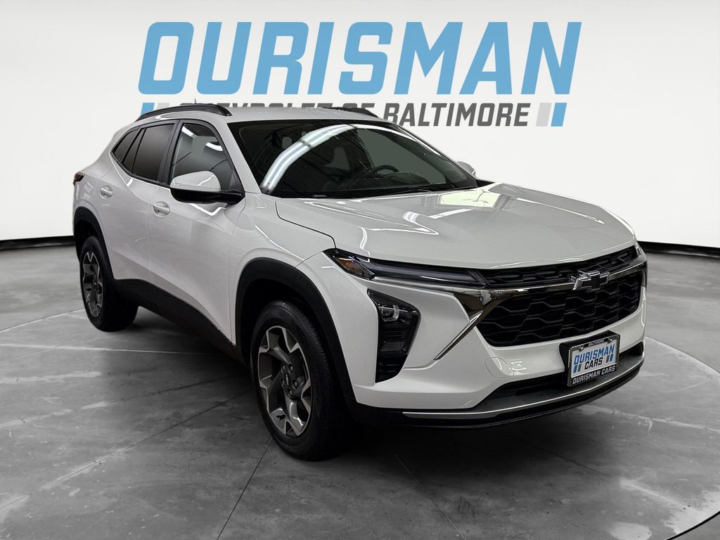 2025 Chevrolet Trax LT FWD