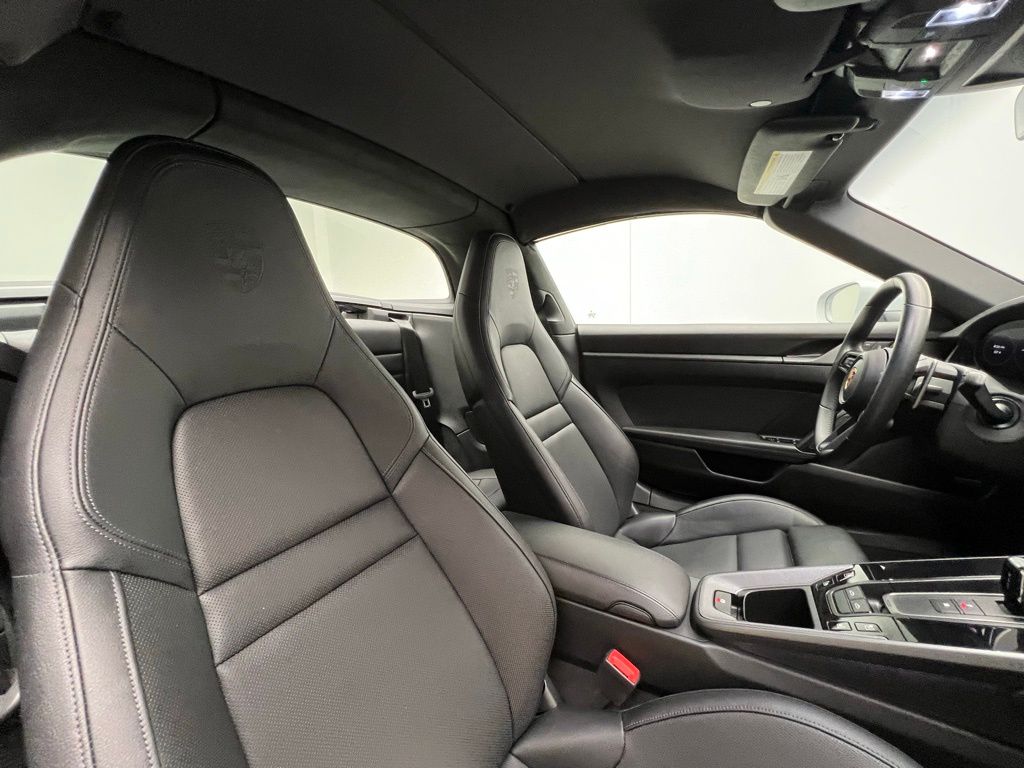 Thumbnail: 2024 Porsche 911 - 18