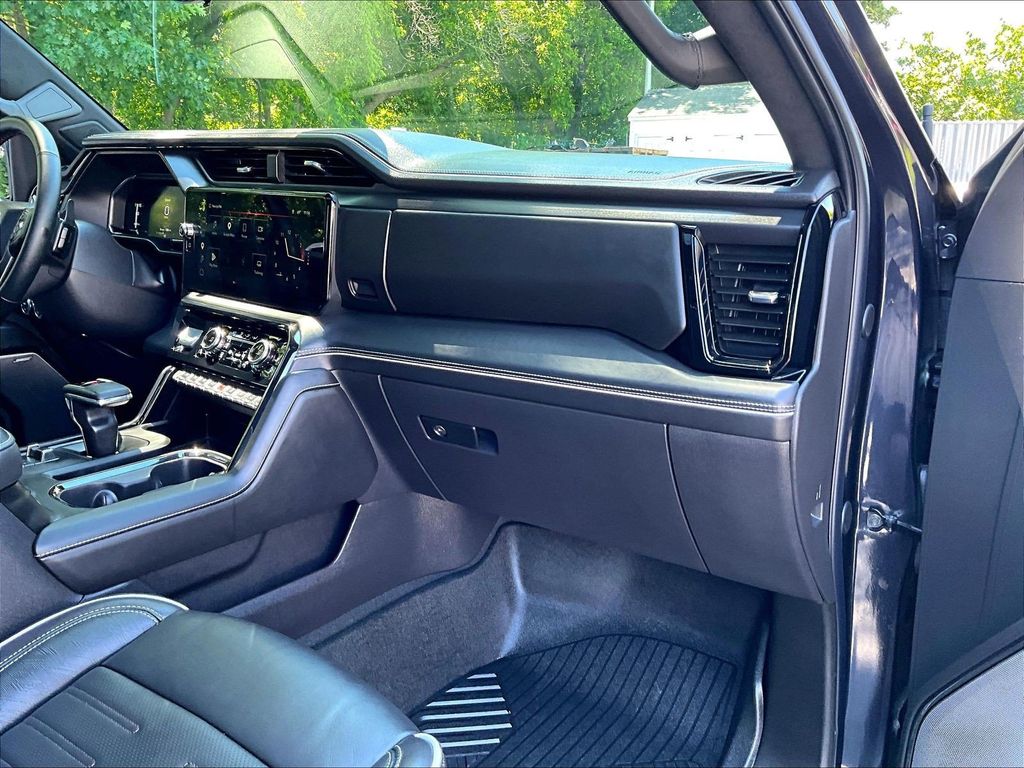 2026 GMC Sierra 1500 — photo 13
