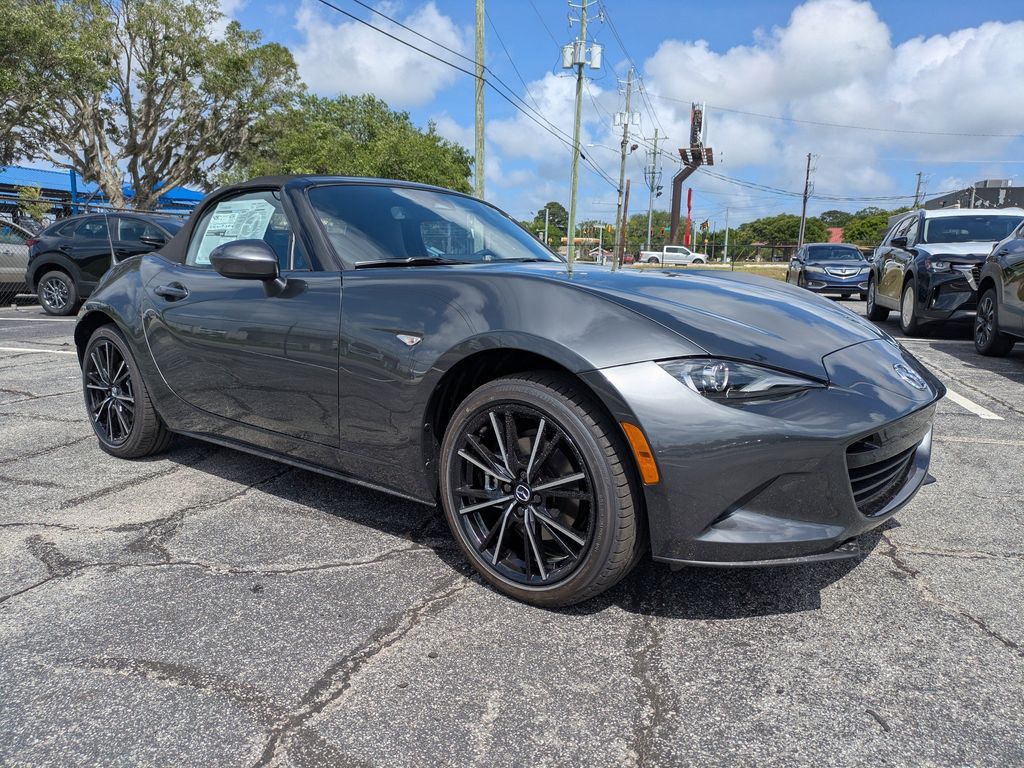 2026 Mazda MX-5 Miata Grand Touring