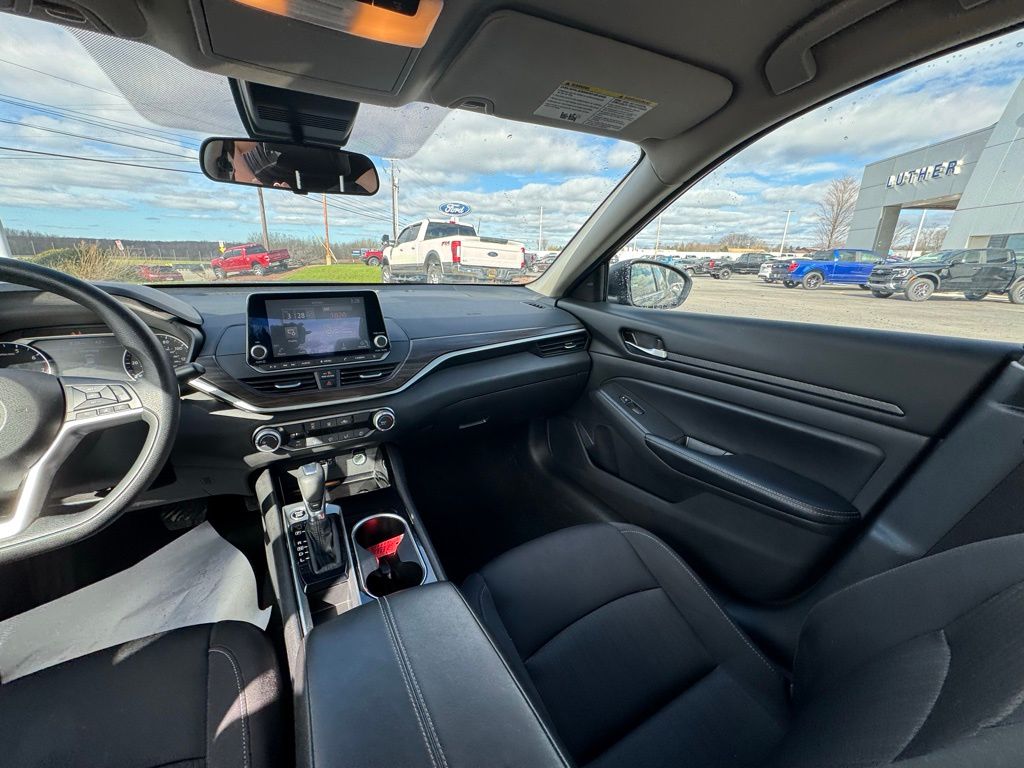 2024 Nissan Altima 2.5 SV Black at John Sisson Motors