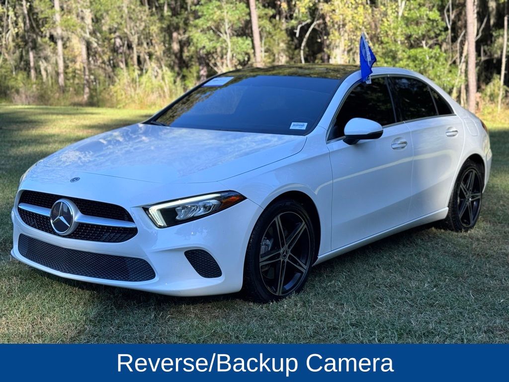 2022 Mercedes-Benz A 220 