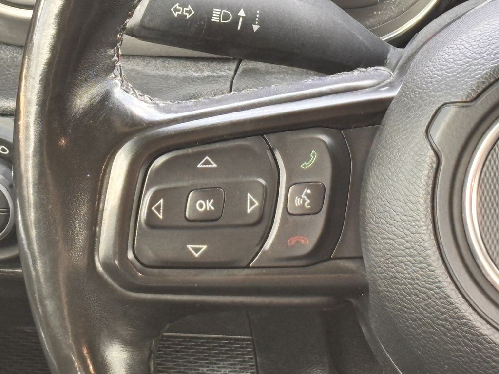 Used Car 2021 Jeep Gladiator  For Sale Under $30,000 In Corsicana, Texas