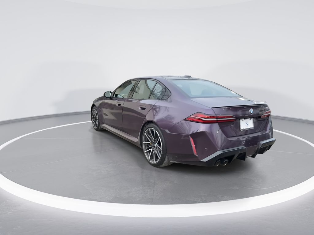 Thumbnail: 2026 BMW M5 - 6