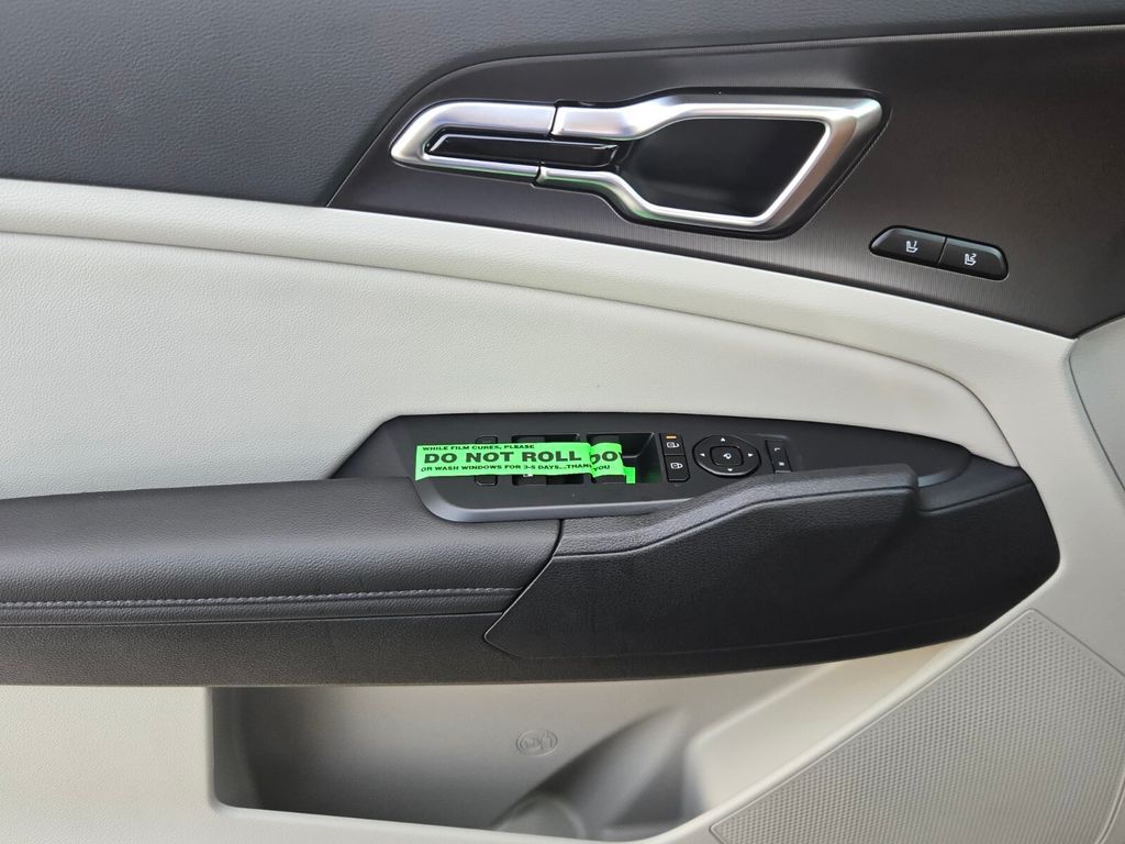 2027 Kia Sportage - $37,535