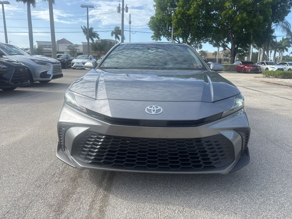 Used 2025  Toyota SE image 9