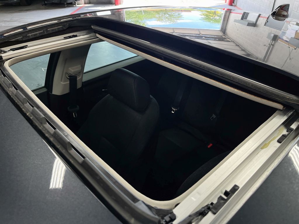 Used 2025 Charcoal Honda SE image 20