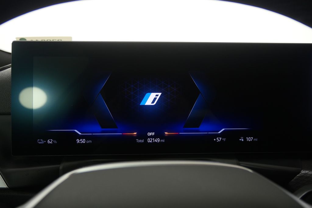 Thumbnail: 2025 BMW i4 - 23