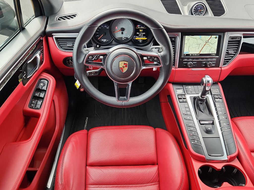 Thumbnail: 2015 Porsche Macan - 11