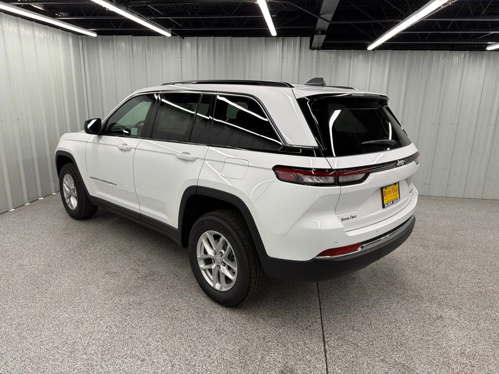 2026 Jeep Grand Cherokee Laredo X - 3