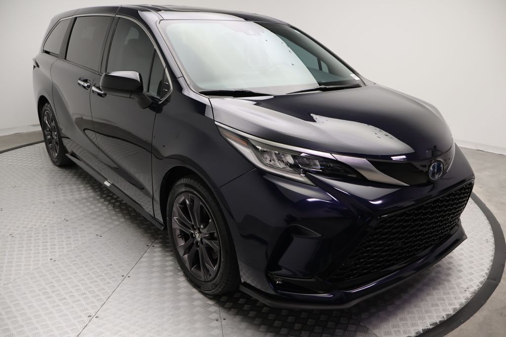 Thumbnail: 2024 Toyota Sienna - 6