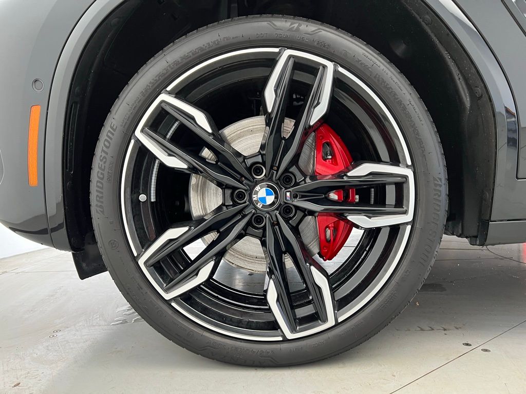 Thumbnail: 2024 BMW X4 - 23