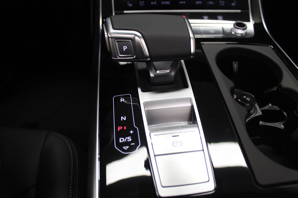 Thumbnail: 2026 Audi Q7 - 17