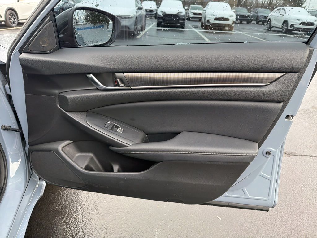 Thumbnail: 2022 Honda Accord - 26