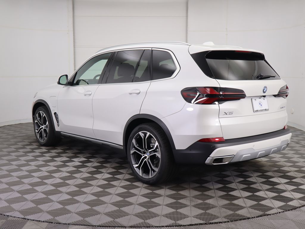Thumbnail: 2026 BMW X5 - 7