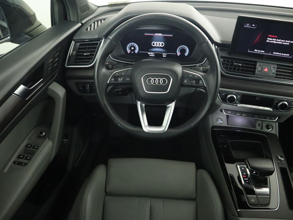 Thumbnail: 2022 Audi Q5 - 10
