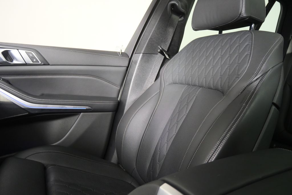 Thumbnail: 2022 BMW X5 - 20