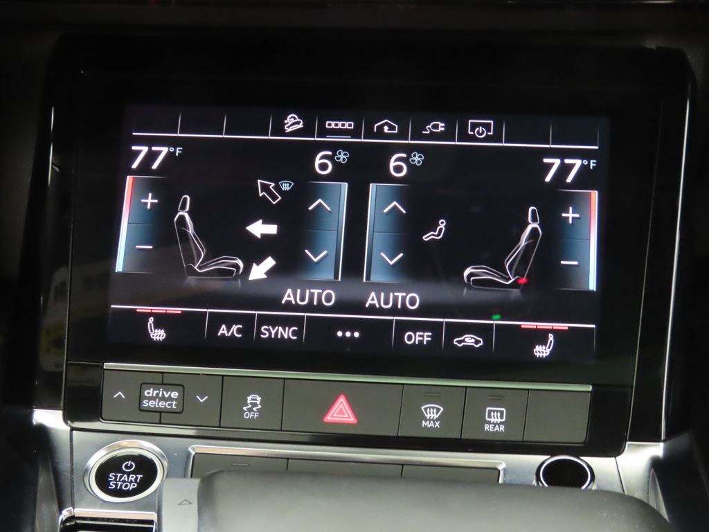 Thumbnail: 2022 Audi e-tron - 21