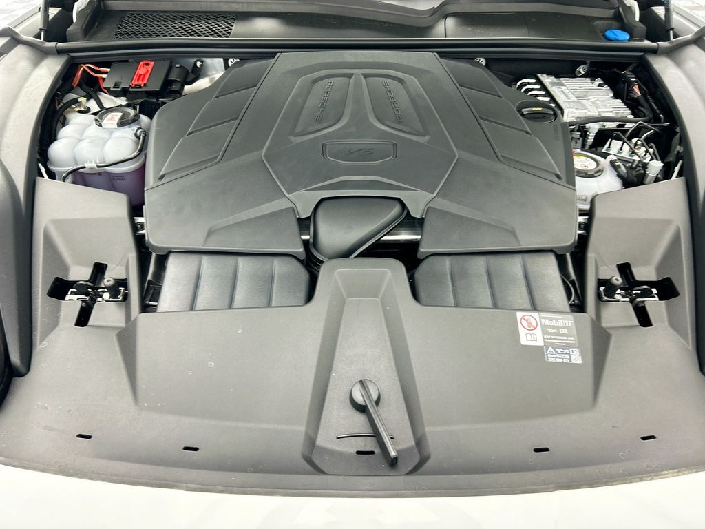 Thumbnail: 2026 Porsche Cayenne - 30