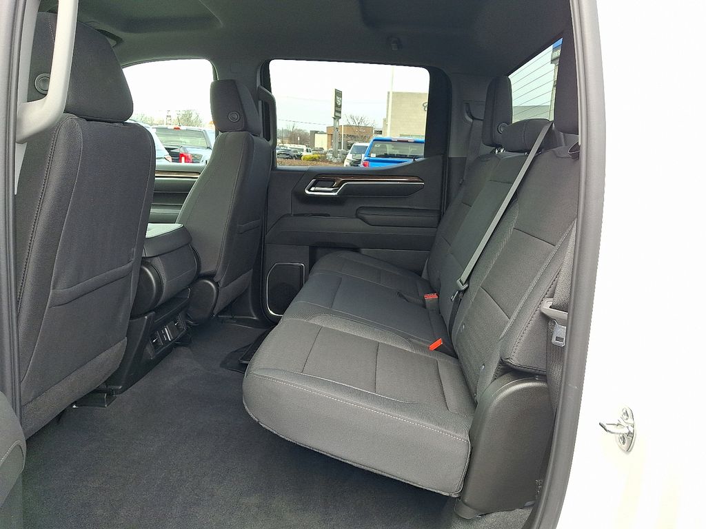 Thumbnail: 2026 Chevrolet Silverado 1500 - 10