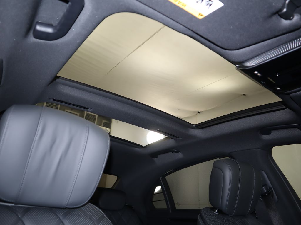 Thumbnail: 2024 Mercedes-Benz S-Class - 19