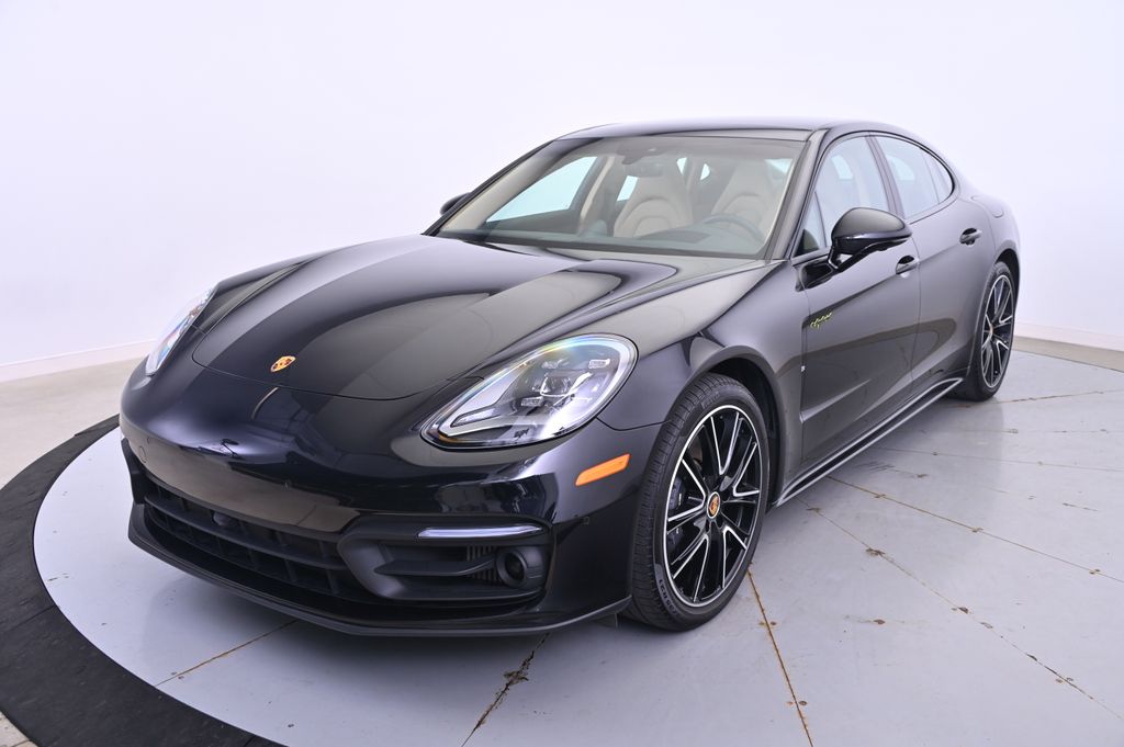 2023 Porsche Panamera 4 -
                Beachwood, OH