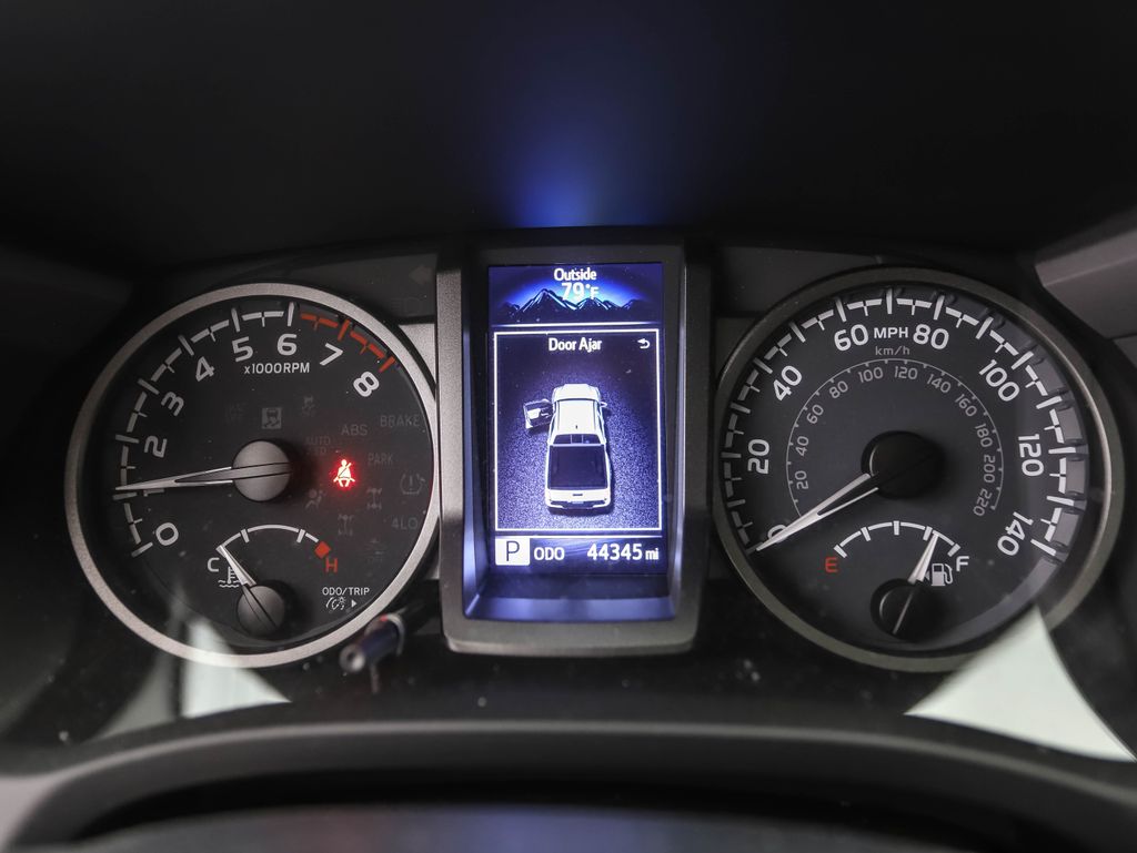 2023 Toyota Tacoma TRD Off-Road 13