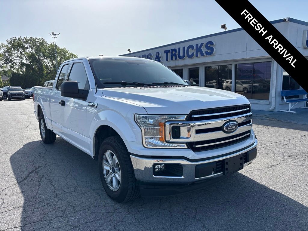 Oxford White 2018 Ford F-150 Pickup Truck 4X2 6-Speed Automatic