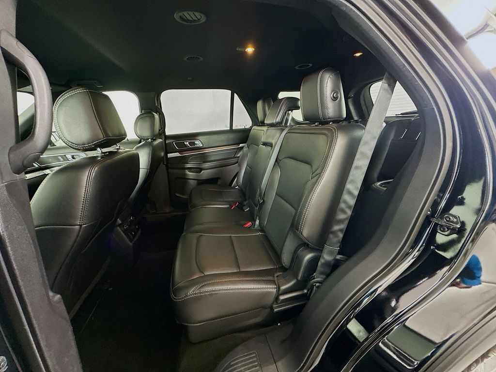 Thumbnail: 2017 Ford Explorer - 24