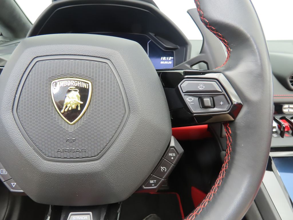 2023 Lamborghini Huracan EVO 20
