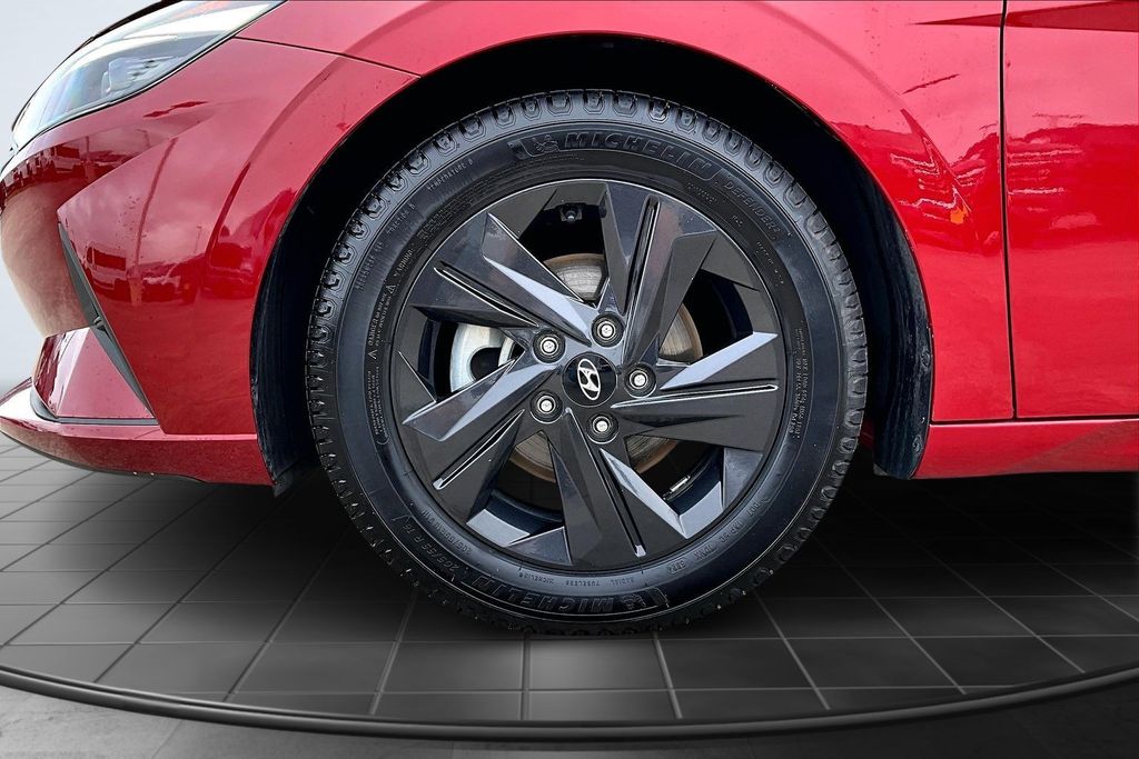 2021 Hyundai Elantra SEL Red at AutoSavvy Houston Southwest