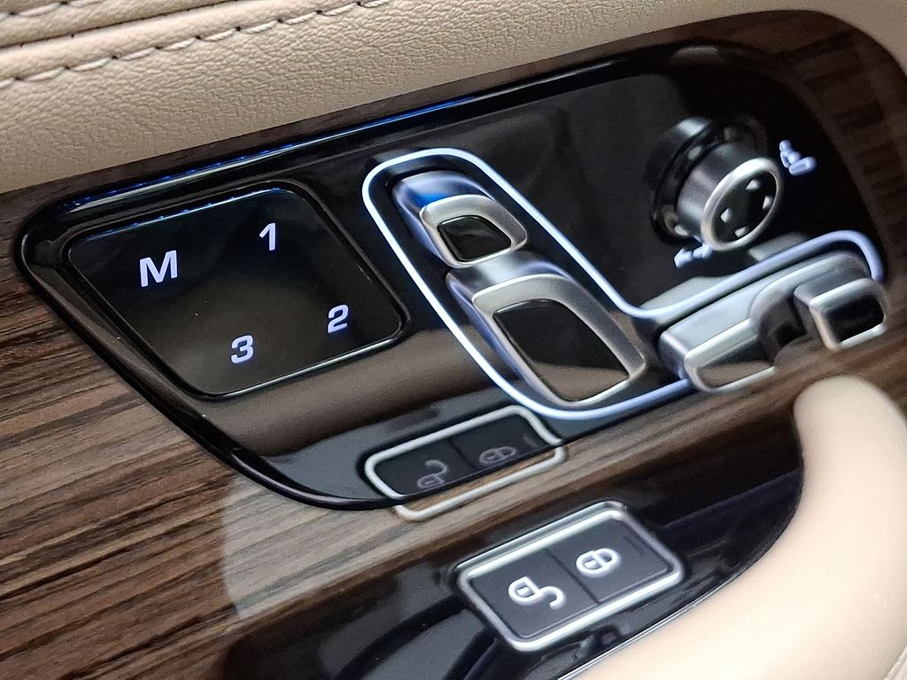 2020 Land Rover Range Rover HSE 26