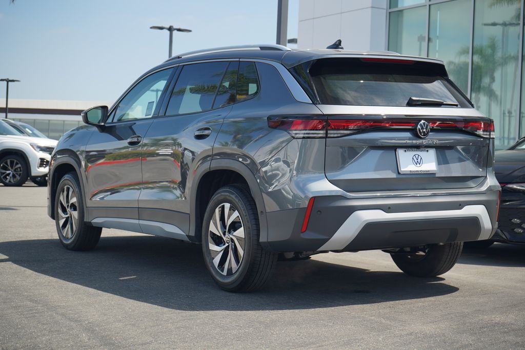 Thumbnail: 2025 Volkswagen Tiguan - 3