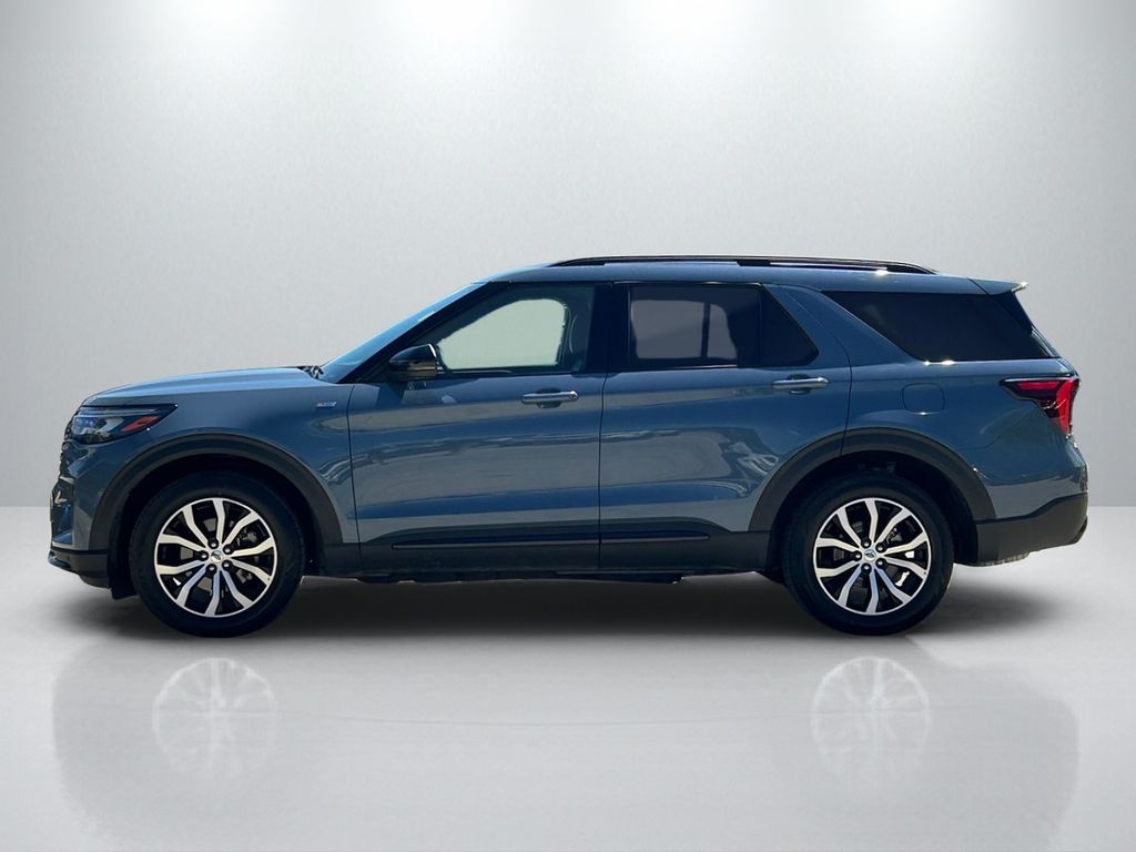Used 2025 Ford Explorer SUV
