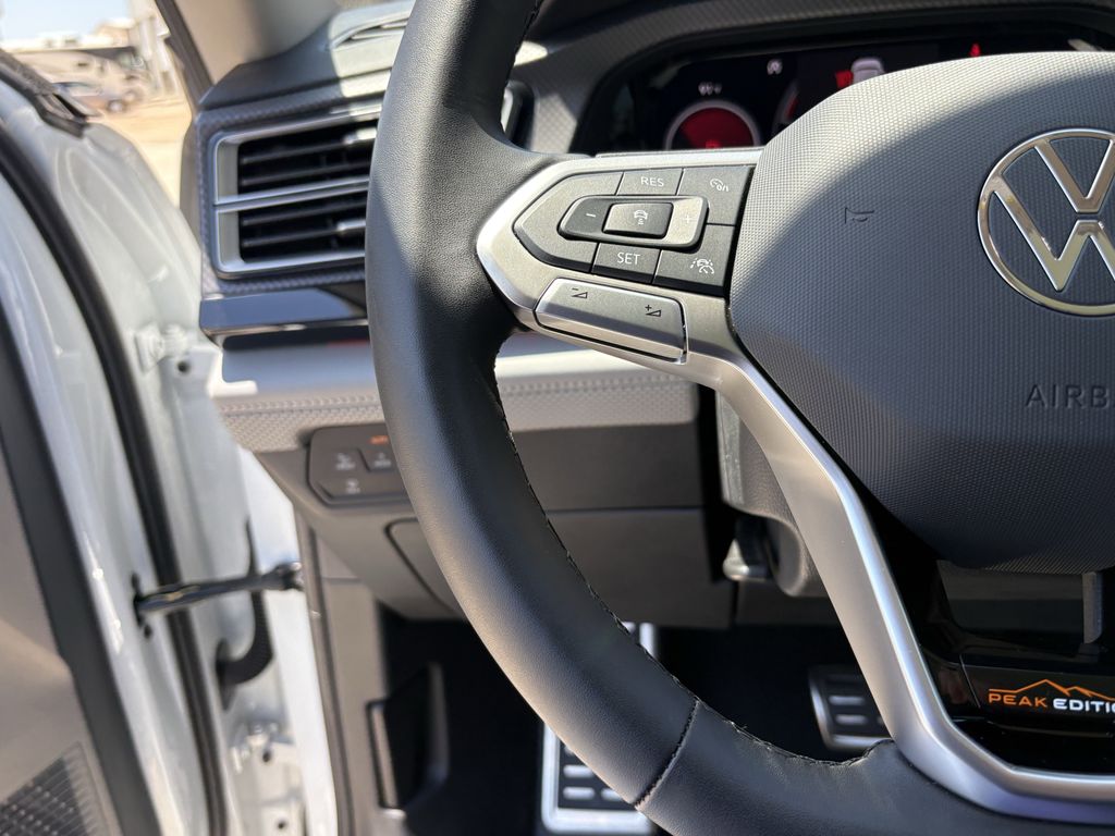 2024 Volkswagen Atlas 2.0T Peak Edition SEL White at DeMontrond Gulf Freeway