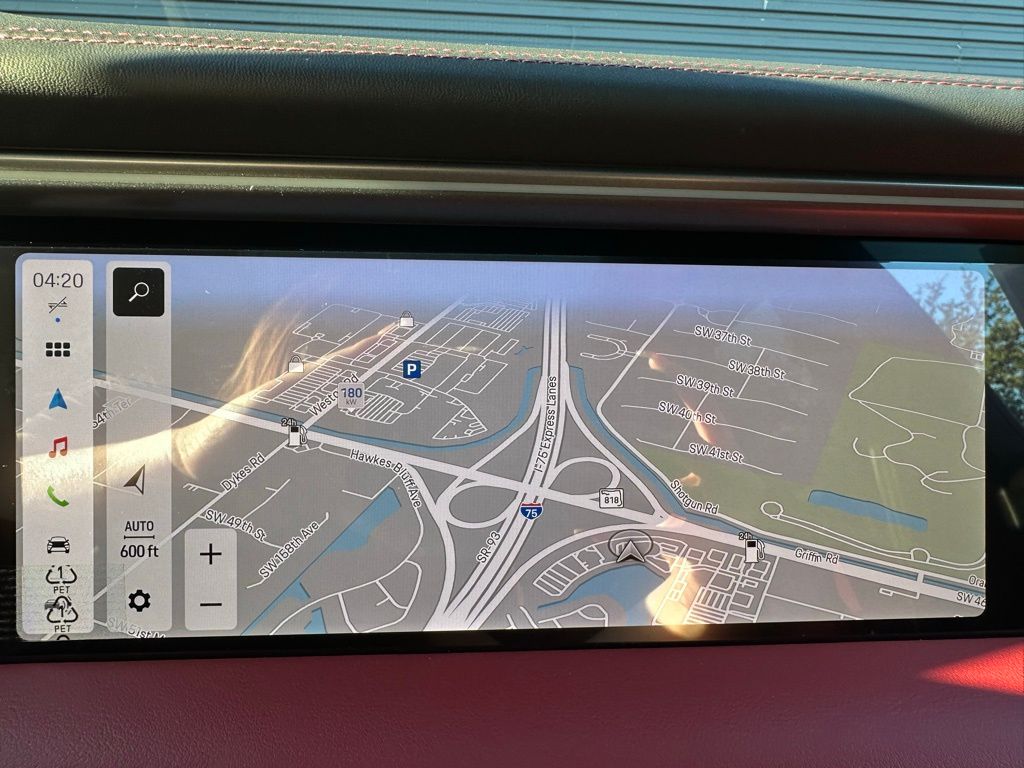 Thumbnail: 2025 Porsche Macan - 29