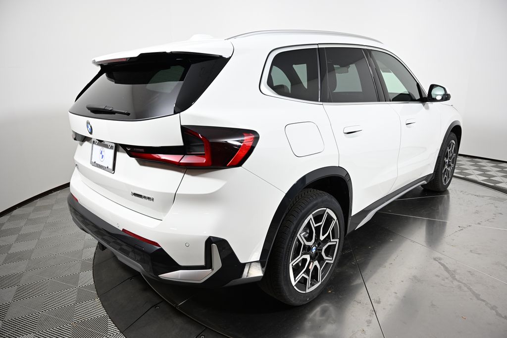 Thumbnail: 2026 BMW X1 - 5