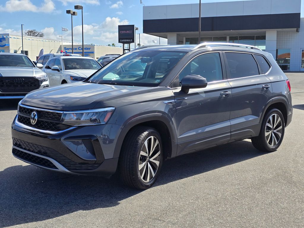 View vehicle photo 2