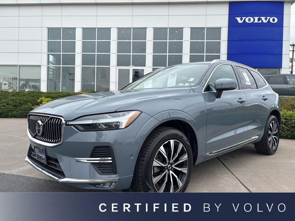 Thunder Gray Metallic 2023 Volvo XC60 SUV / Crossover All-Wheel Drive Automatic