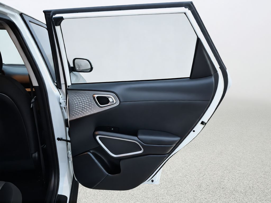 2022 Kia Soul LX White at Gullo Toyota