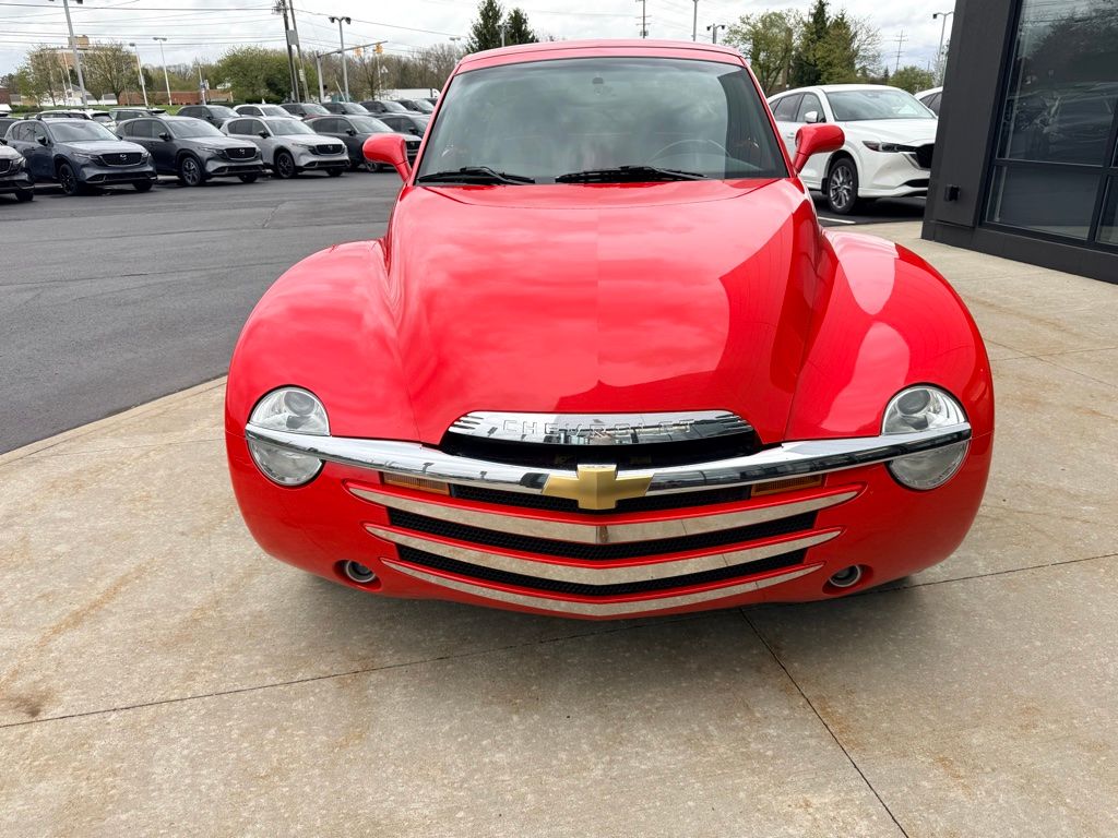 View vehicle photo 3