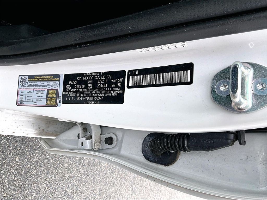 2024 Kia Forte — photo 29